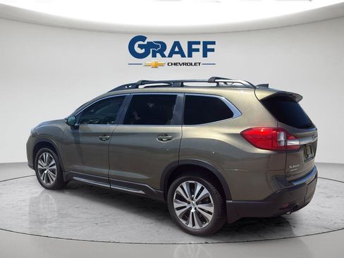 Used 2022 Subaru Ascent Limited w/ Technology Package AWD/4WD image 4