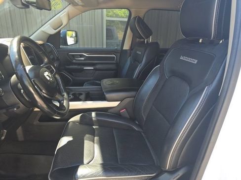 Used 2020 RAM 1500 Laramie AWD/4WD image 15