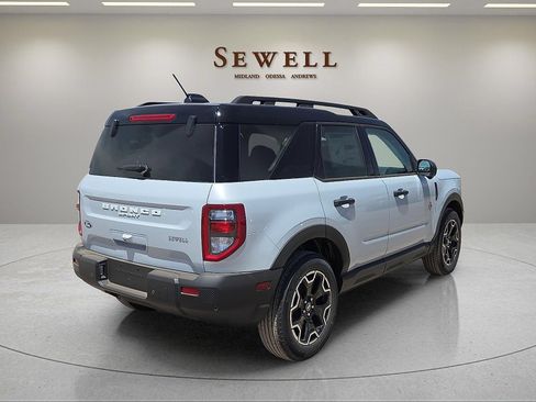 New 2026 Ford Bronco Sport Outer Banks w/ Outer Banks Tech Package+ AWD/4WD image 4