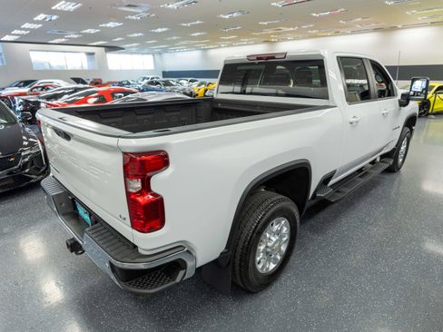 Used 2024 Chevrolet Silverado 3500 LT w/ All Star Edition AWD/4WD image 6