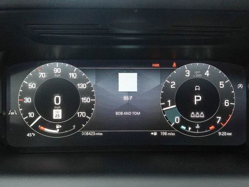 Used 2025 Land Rover Discovery Sport S image 29