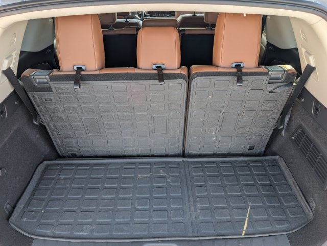 Used 2024 Nissan Pathfinder Platinum w/ Cargo Package FWD image 14