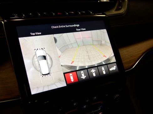 Used 2023 Jeep Grand Cherokee L Summit w/ Advanced Protech Group IV image 20