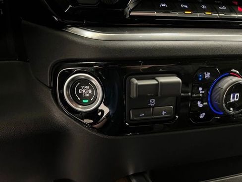 New 2026 Chevrolet Silverado 1500 High Country w/ High Country Premium Package AWD/4WD image 11