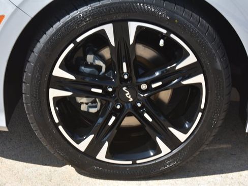 Used 2023 Kia K5 GT-Line w/ GT-Line Premium Package FWD image 11