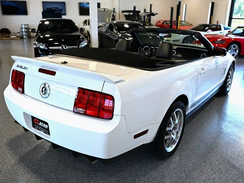 Used 2008 Ford Mustang Shelby GT500 RWD image 5