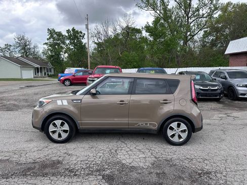 Used 2016 Kia Soul FWD image 5