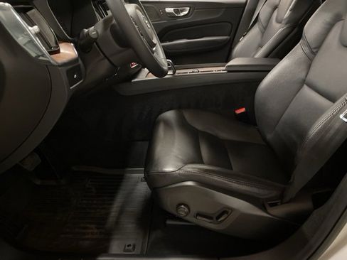 Used 2023 Volvo XC60 B5 Plus w/ Protection Package Premier image 65