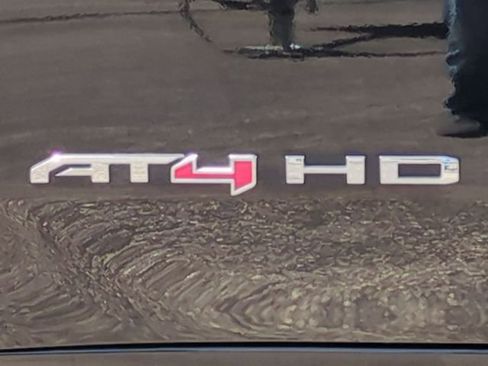 Used 2024 GMC Sierra 2500 AT4 w/ AT4 Premium Plus Package AWD/4WD image 10