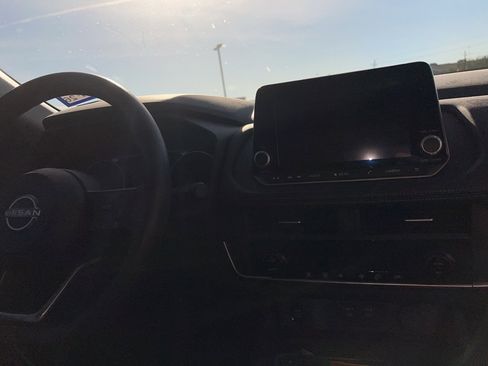 Certified 2024 Nissan Rogue SV image 16