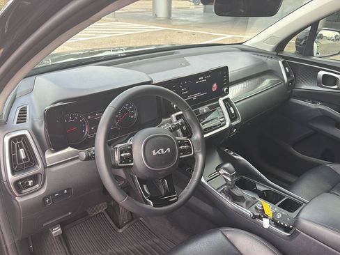 Used 2023 Kia Sorento S w/ Panoramic Sunroof Package FWD image 21