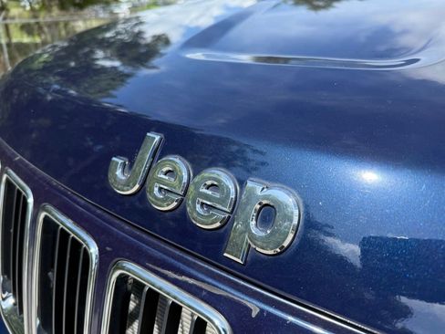 Used 2015 Jeep Grand Cherokee Limited w/ Luxury Group II AWD/4WD image 6