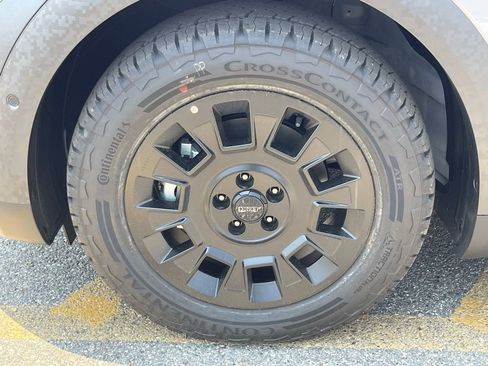 New 2025 Hyundai Ioniq 5 XRT image 9