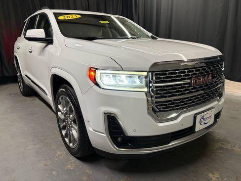 Used 2023 GMC Acadia Denali AWD/4WD image 3