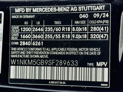 Used 2025 Mercedes-Benz GLC 350e 4MATIC image 30