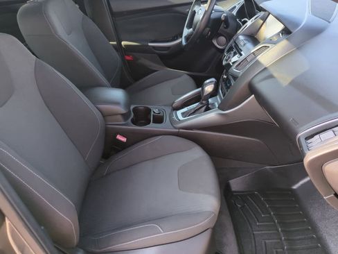 Used 2012 Ford Focus Titanium w/ Cargo Management Pkg image 23