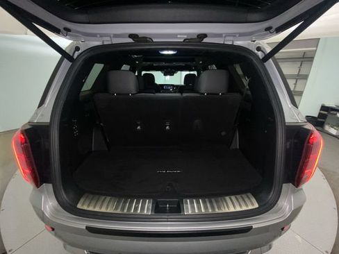 Used 2022 Hyundai Palisade Calligraphy w/ Winter Package FWD image 25