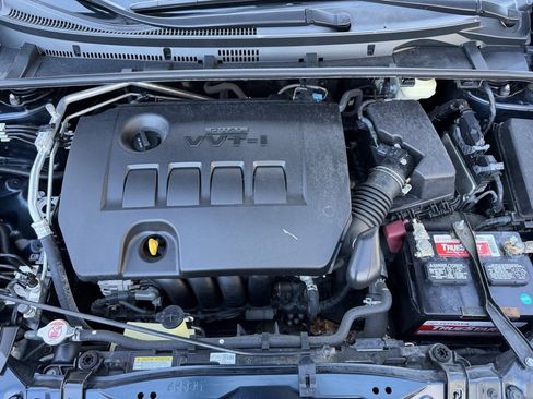 Used 2018 Toyota Corolla LE image 11