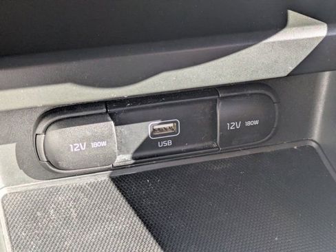 Used 2021 Kia Soul LX image 19