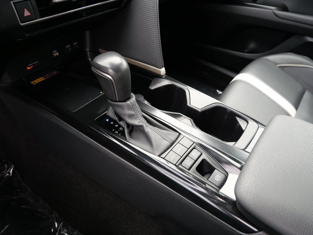 Certified 2025 Toyota Camry SE FWD image 18