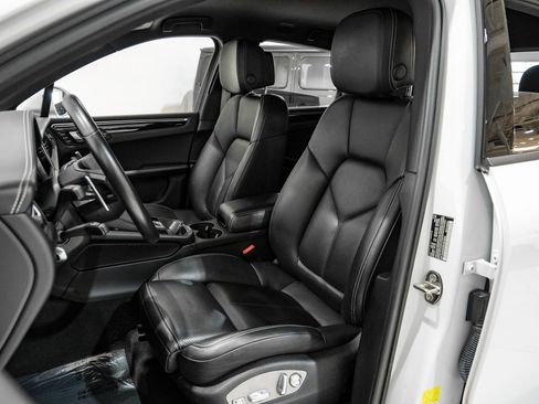 Used 2022 Porsche Macan image 7