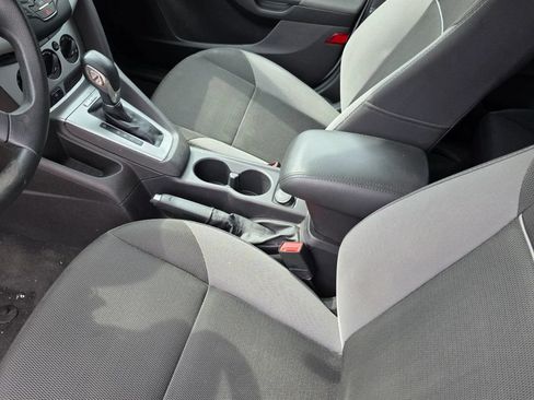 Used 2014 Ford Focus SE FWD image 10
