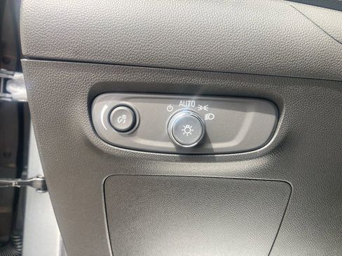 Certified 2024 Buick Encore GX Preferred FWD image 20