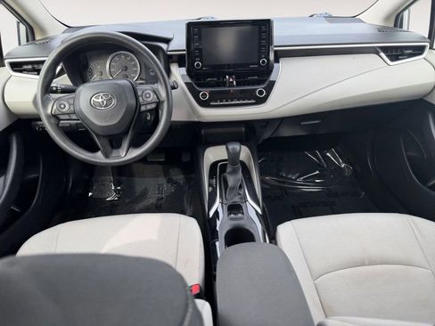 Used 2022 Toyota Corolla LE image 30