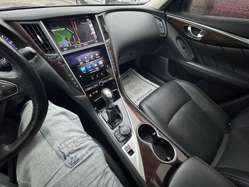 Used 2016 INFINITI Q50 3.0t Premium w/ Driver Assistance Package image 14