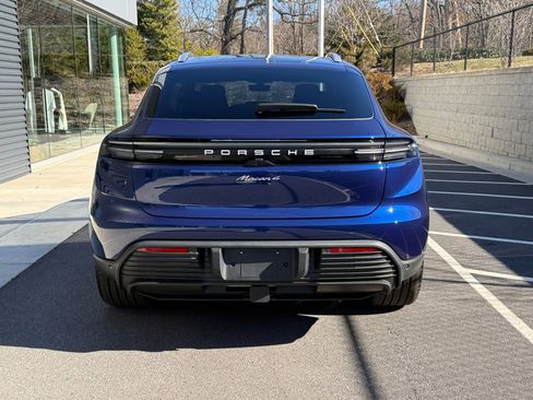 Certified 2024 Porsche Macan 4 Electric image 6