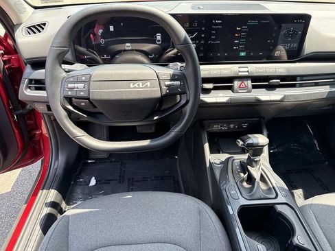 Used 2025 Kia K4 EX FWD image 16