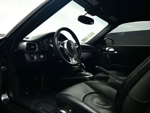 Used 2011 Porsche 911 Turbo S AWD/4WD image 5