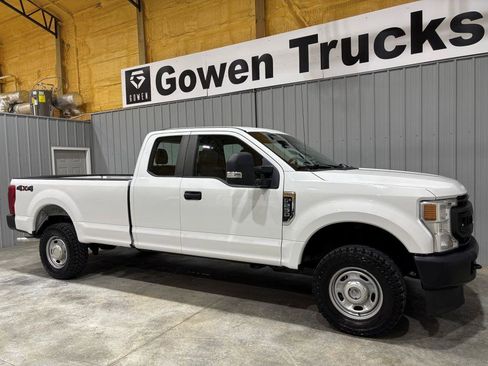 Used 2020 Ford F250 XL w/ Power Equipment Group AWD/4WD image 3