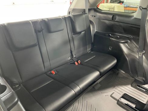 Used 2016 Toyota Highlander Limited AWD/4WD image 24