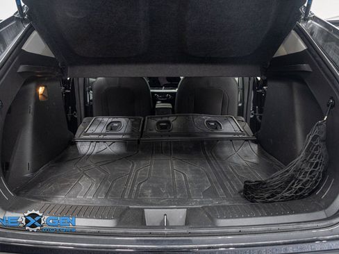 Used 2025 Chevrolet Trax LT w/ Driver Confidence Package image 46