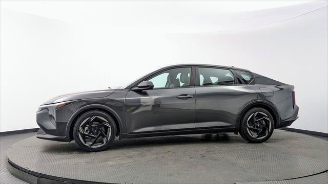Used 2025 Kia K4 EX FWD image 3