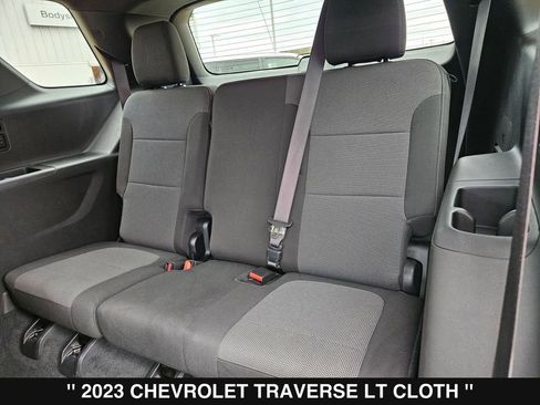 Used 2023 Chevrolet Traverse LT FWD image 18