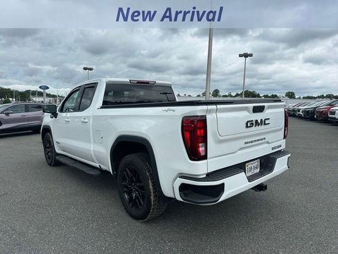 Used 2021 GMC Sierra 1500 Elevation w/ LPO, Elevation Black Package AWD/4WD image 11