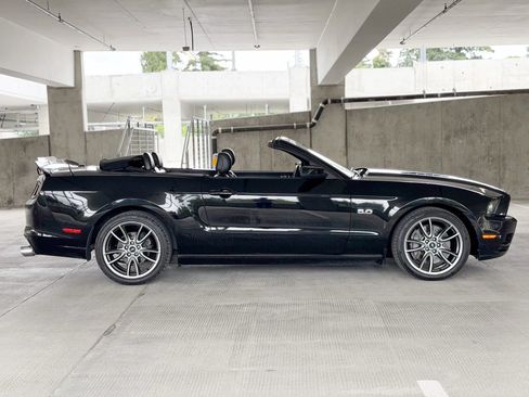 Used 2014 Ford Mustang GT w/ Electronics Package RWD image 16