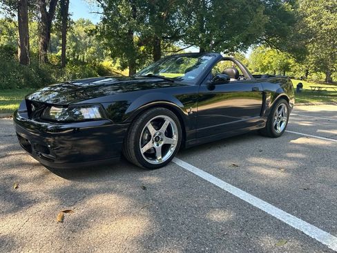 Used 2003 Ford Mustang Cobra RWD image 24