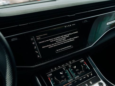 Used 2023 Audi RS Q8 w/ Black Optic Package image 31