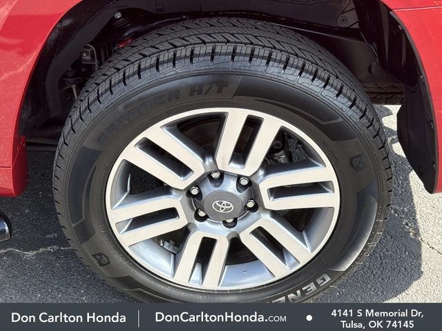 Used 2022 Toyota 4Runner TRD Sport AWD/4WD image 25