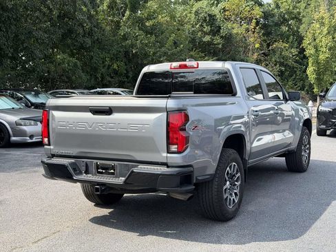 Used 2023 Chevrolet Colorado Z71 w/ Z71 Convenience Package 2 AWD/4WD image 2