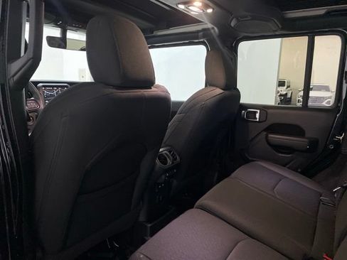 Used 2023 Jeep Wrangler Unlimited w/ Sun & Screen Package AWD/4WD image 70