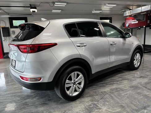 Used 2018 Kia Sportage LX AWD/4WD image 8