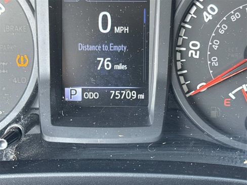 Used 2022 Toyota Tacoma SR5 image 13