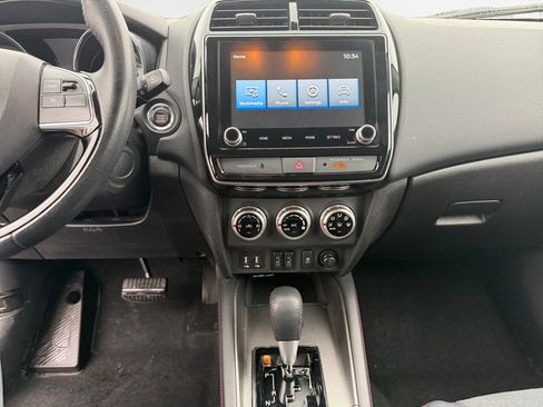 Used 2024 Mitsubishi Outlander Sport SE AWD/4WD image 22