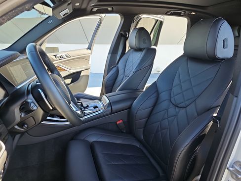 Used 2023 BMW X5 sDrive40i w/ Parking Assistance Package image 16