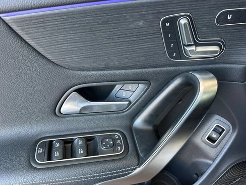 Used 2021 Mercedes-Benz CLA 250 image 11