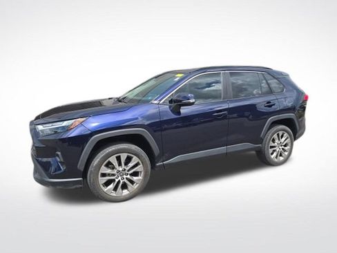 Used 2023 Toyota RAV4 XLE Premium FWD image 6